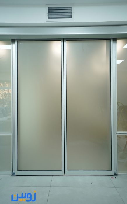 سفارش درب‌ کشویی اتوماتیک با کمترین قیمت و بهترین کیفیت از زوبین شیشه